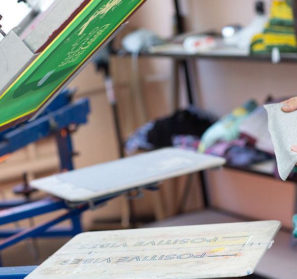 volume-based pricing for bulk custom apparel